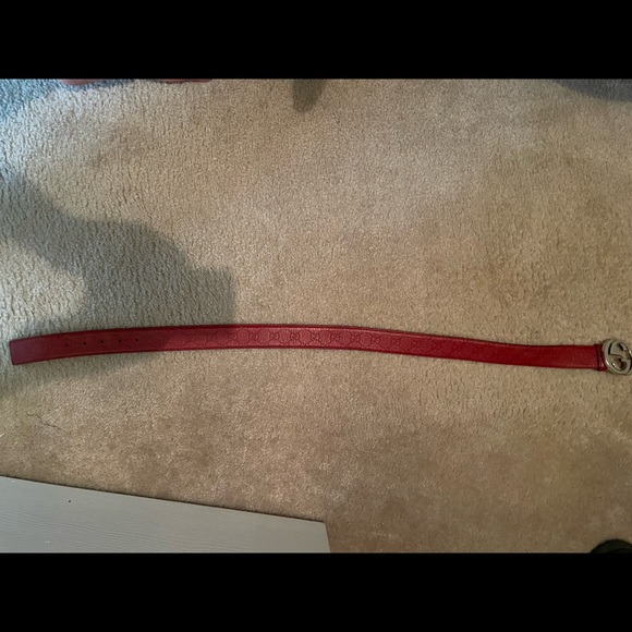 Red Gucci belt - Picture 2 of 4